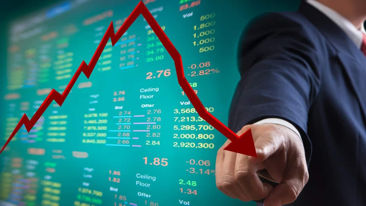 100 சதவீத வரி.. ஆட்டம் கண்ட இந்திய பங்குச்சந்தை - மயங்கி விழும் மருந்து நிறுவனங்கள்!