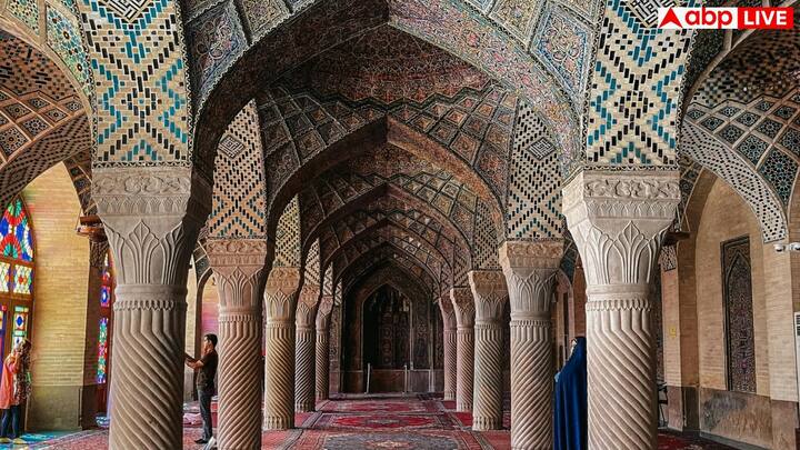 कला और ऐतिहासिक धरोहरों के शौकीन लोगों के लिए इरान एक स्वर्ग है. यहां की मस्जिदें, पैलेस और बाजार आपको अपने इतिहास और संस्कृति में डुबो देंगे.