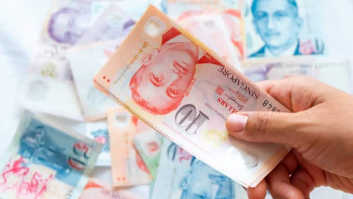 This difference not only shows the strength of the currency but also highlights the difference between the economy of the two countries. While the Indian rupee symbolizes the emerging economy, the Singapore dollar represents a developed and stable economy.