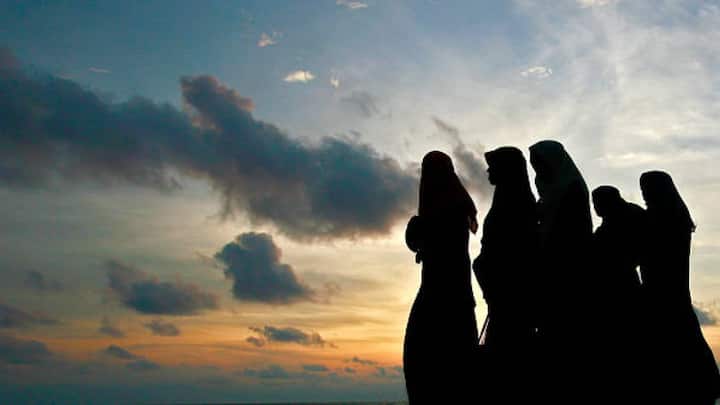 According to reports from the United Nations and Pew Research Center, the Muslim population will be the fastest growing population in the coming decades. Experts estimate that Islam can become the largest religious community in the world by 2050.