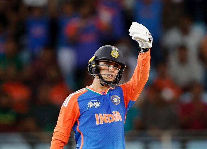 आशिया कप 2025 मध्ये भारतीय सलामीवीर अभिषेक शर्मा जबरदस्त फॉर्ममध्ये खेळतो.