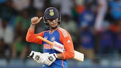 अभिषेक शर्मा ने 2025 एशिया कप में रचा इतिहास, सबसे ज्यादा रन और सबसे ज्यादा छक्के का बनाया रिकॉर्ड