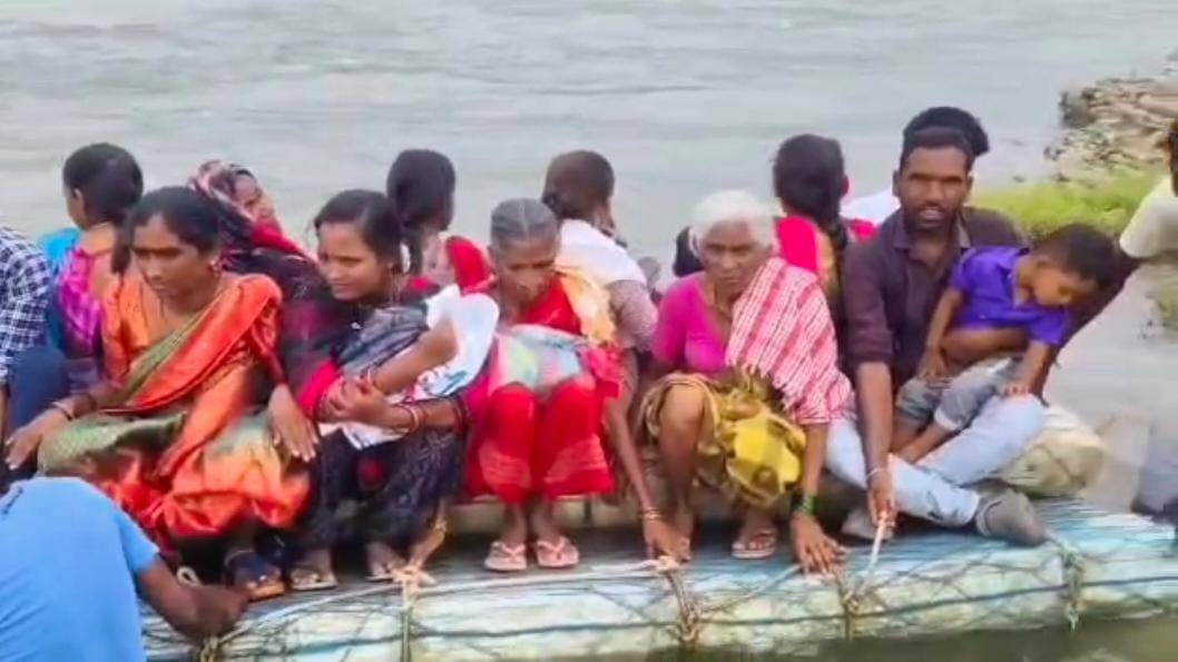 Asifabad Latet News: కుమ్రం భీం ఆసిఫాబాద్ జిల్లా గుండి గ్రామస్తుల పాట్లు- థర్మకోల్ తెప్పలపై ప్రమాదకర ప్రయాణం 