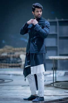 Vijay Deverakonda’s Ultimate Ethnic Style Tips To Ace Festive Looks; PICS