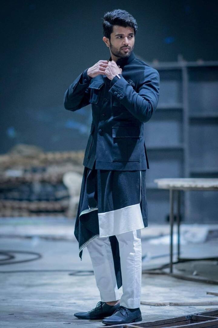 As the festive season unfolds with Navratri, Diwali, and wedding celebrations, here’s a style guide inspired by Vijay Deverakonda’s ethnic wardrobe to help you make a statement this season.