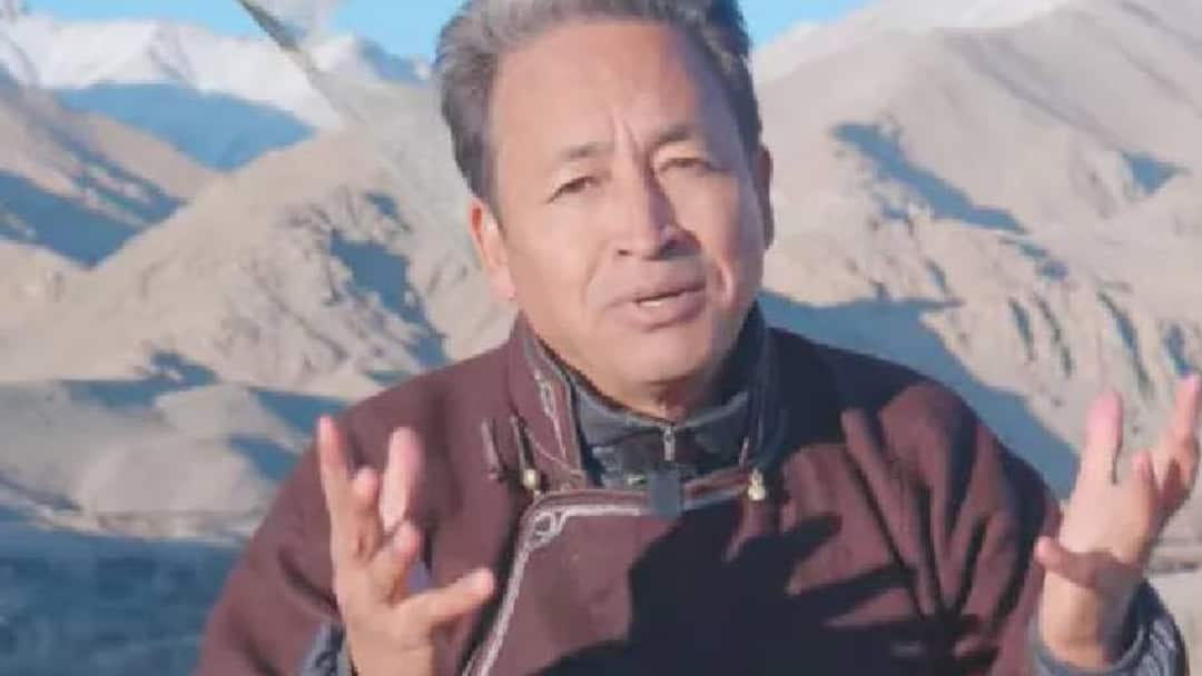 Ladakh Kejriwal Condemns Harassment Of Sonam Wangchuk, Slams Central Govt For Targeting Activist Kejriwal Condemns Harassment Of Sonam Wangchuk, Slams Central Govt For Targeting Activist