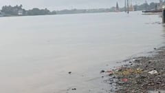 अंगावरचं पांघरुन सुद्धा गेलं, काहीच राहिलं नाही; पुरामुळे शाळेत स्थलांतरीत, आजी-आजोबानं फोडला टाहो