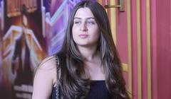 Rajat Bedi's daughter Vera Bedi : डिक्टो करीना... शाहरुखच्या मुलाची पहिली वेब सिरीज; पण मार्केट खाल्लं रजत बेदीच्या सुंदर लेकीनं!