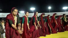 પોરબંદરમાં મેર જ્ઞાતિએ અબજો રૂપિયાના સોનાના દાગીના પહેરી 'મણિયારો રાસ'ની રમઝટ બોલાવી