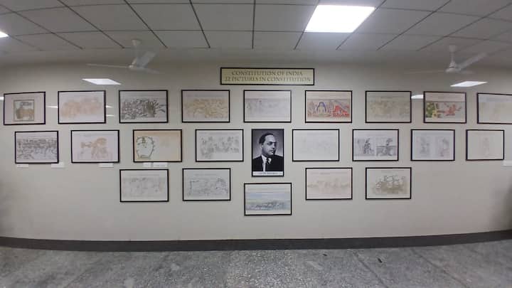 विविध प्रकारची शिल्पे, चित्र आणि वारली चित्रकलेचे दर्शन घडते. त्याच्याशी अनुरुप प्रकाश योजनेची सांगड घालली गेल्याने अंतर्गत भागास वेगळीच झळाळी प्राप्त झाली आहे.