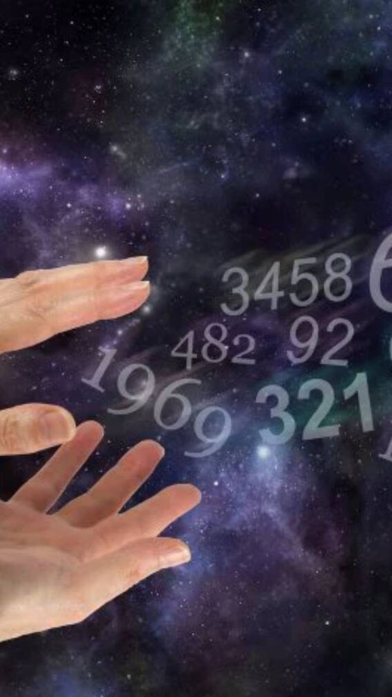 ষষ্ঠীতেই ধামাকা রাশিচক্রে! পুজোজুড়েই দারুণ সময় কাটাবেন এই রাশিরা!