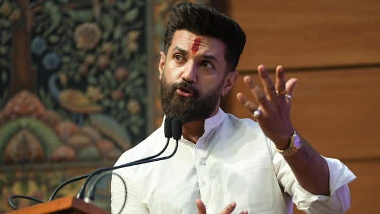 Bihar Polls: Chirag Forms Election Team As NDA Seat-Sharing Talks Heat Up, LJP(R) Eyes Key Seat Bihar Polls: Chirag Forms Election Team As NDA Seat-Sharing Talks Heat Up, LJP(R) Eyes Key Seat