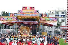 Tirumala: క‌ల్ప‌వృక్ష వాహనంపై రాజమన్నార్ వైభోగం, దర్శించుకుంటే చాలు ఆకలిదప్పులుండవ్!