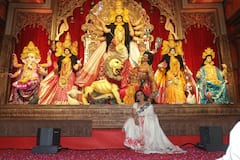 Rani Mukerji, Kajol Shine in Sarees at Durga Puja; Tanisha and Ayan Mukerji Join Festivities. See Pics