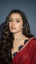 Shraddha  Kapoor : चाहता म्हणाला, I Love You, श्रद्धा कपूरचं भन्नाट उत्तर!