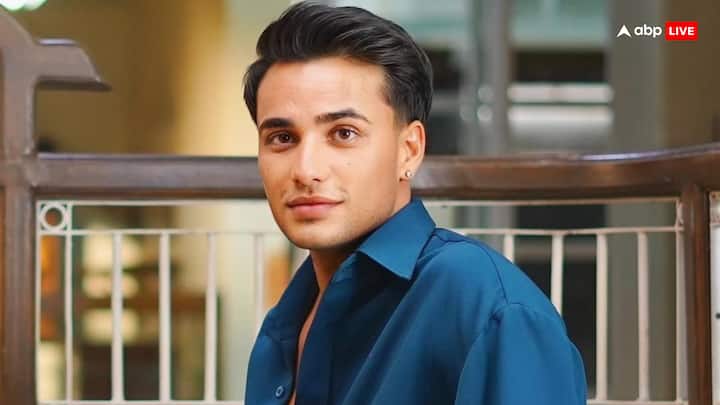 Talk about the nature of Virgo zodiac, such people are intelligent and sweet, kind and shy, which is clearly seen in Abhishek Sharma's personality.