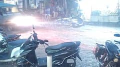 कृषीभूषण शेतकरी भगवान इंगोलेंनी दाखवला वास्तव, शेतातील पाण्यात उतरुन कर्जमाफीची मागणी