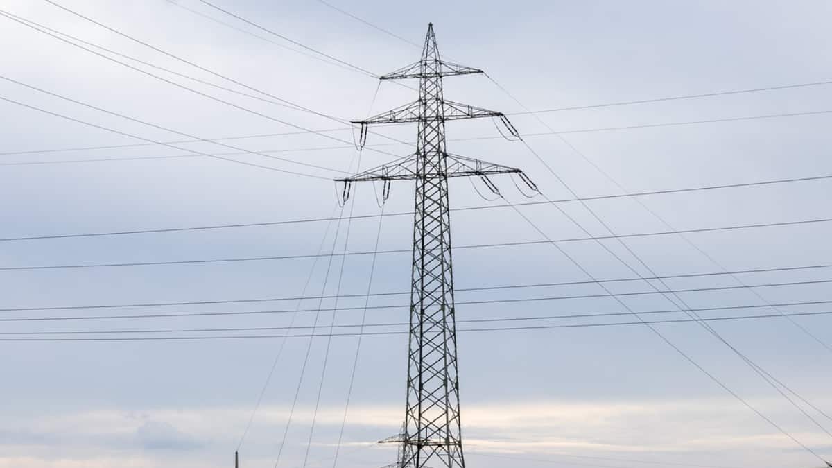 Karur Power Shutdown: கரூர் மக்களே! நாளை(10-11-25) மின்சாரம் நிறுத்தப்படும் நேரம் அறிவிப்பு.. ரெடியா இருங்க