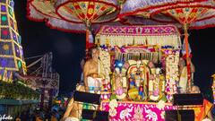 Tirumala Brahmotsavalu: ముత్యపు పందిరి వాహనంపై కాళీయ మర్ధనుడి అలంకారంలో  మలయప్ప స్వామి!