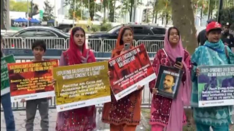 Baloch Protesters Demand Independence Outside UN, Criticise Pakistani PM