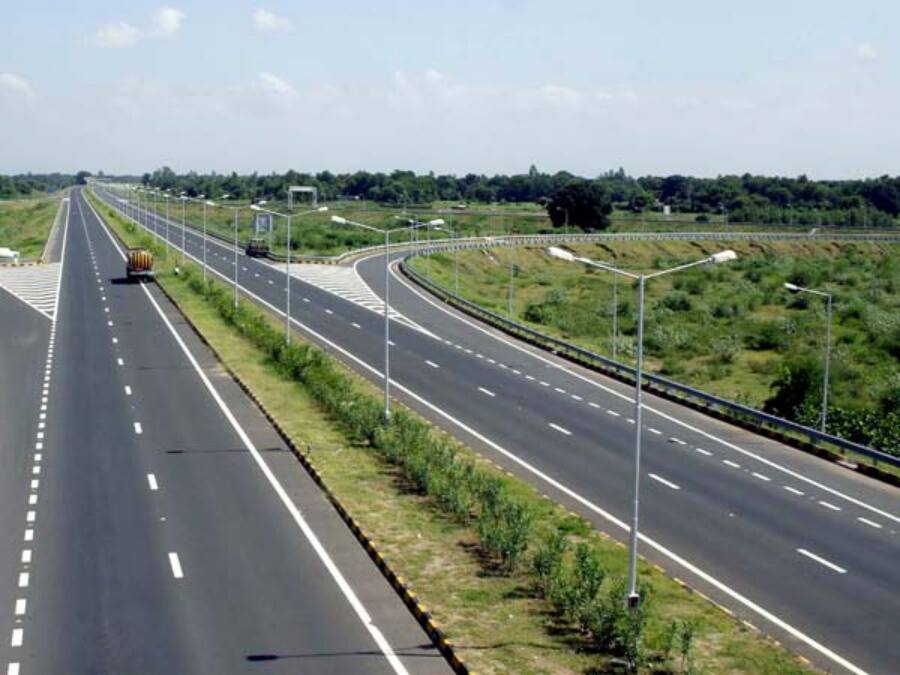 வாகன ஓட்டிகள் வசதிக்காக " சாலையோர வசதி மையம் " என்னென்ன திட்டம் தெரியுமா ?