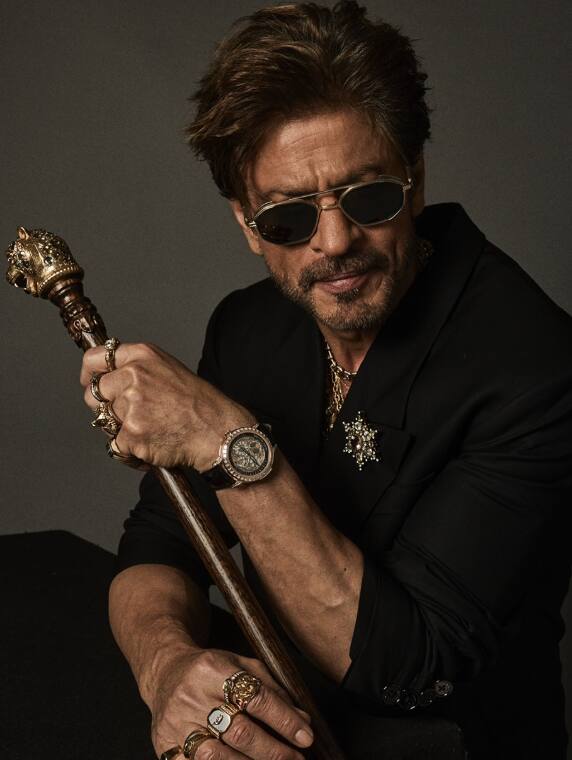 Even at the age of 59, Shah Rukh Khan looks absolutely fit and young. Whether it is to dance on the train or deliver a strong dialogue, their hairstyle and body always seem perfect. Its secret is not just expensive beauty products or advanced workouts. Gut Health Expert Dr. Pal Manikam has revealed the secret of Shah Rukh Khan's fitness. Let us know what are the special things behind his fitness.