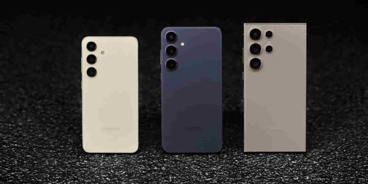 डिस्प्ले की बात करें तो Galaxy S24 में 6.2 इंच का Dynamic LTPO AMOLED 2X स्क्रीन दिया गया है, जो 120Hz रिफ्रेश रेट और 2600 निट्स ब्राइटनेस सपोर्ट करता है. इसे Corning Gorilla Glass Victus 2 की प्रोटेक्शन मिली है. प्रोसेसिंग के लिए इसमें Qualcomm Snapdragon 8 Gen 3 चिपसेट दिया गया है जो 4nm आर्किटेक्चर पर आधारित है. फोन Android 14 पर चलता है और कंपनी ने 7 बड़े एंड्रॉइड अपडेट देने का वादा किया है.