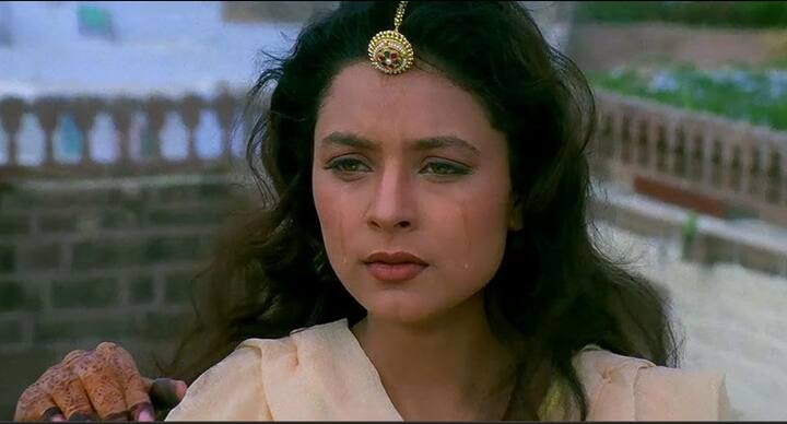 Sharbani Mukherjee is Kajol-Aayan and Rani's cousin sister. He also worked in Bollywood.