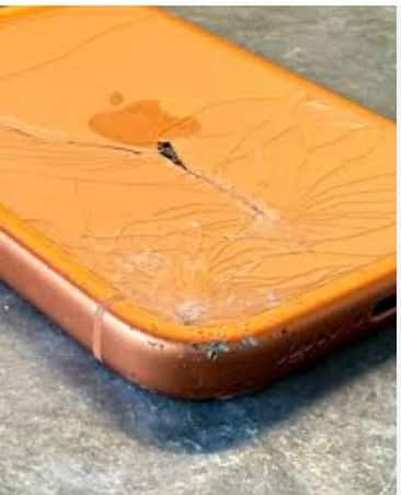 IPhone 17 'ਚ ਆ ਰਹੀ ਵੱਡੀ ਸਮੱਸਿਆ, ਲੋਕਾਂ ਨੇ ਲੱਖਾਂ ਖਰਚ ਕਰ ਫੜ੍ਹਿਆ ਮੱਥਾ...