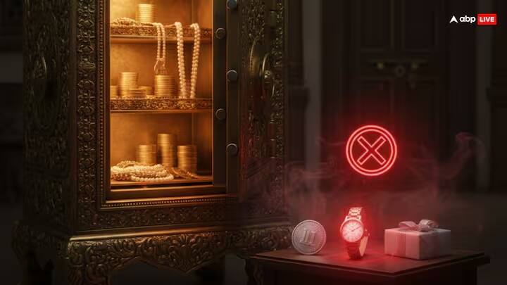 વાસ્તુ અનુસાર, તિજોરી હંમેશા ઉત્તર દિશા	માં રાખવી શુભ રહે છે. આ દિશામાં તિજોરી રાખવાથી ઘરમાં ધન-સંપત્તિ વધે છે અને દેવી લક્ષ્મીનો શીઘ્ર શીર્વાદ મળે છે.