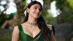 Ritika Nayak Saree Photos: చీరలో అదరగొట్టిన రితిక... వంద కోట్ల 'మిరాయ్'లో హీరోయిన్ ఈ అమ్మాయే