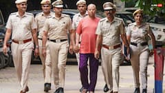 चैतन्यानंद का 'चरित्र'- पार्थ सारथी नाम से होटल में एंट्री, मिला कमरा नंबर 101, ऐसे हुआ अरेस्ट