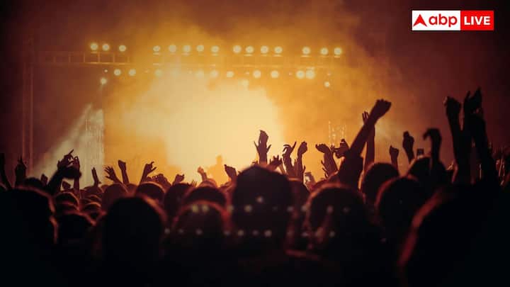 Top Party Cities: भारत में धीरे-धीरे पार्टी कल्चर बनता जा रहा है. यहां कई शहरों में शानदार नाइटलाइफ देखने को मिलती है. आज हम बात करेंगे उन शहरों के बारे में जो अपनी शानदार पार्टी के लिए जाने जाते हैं.