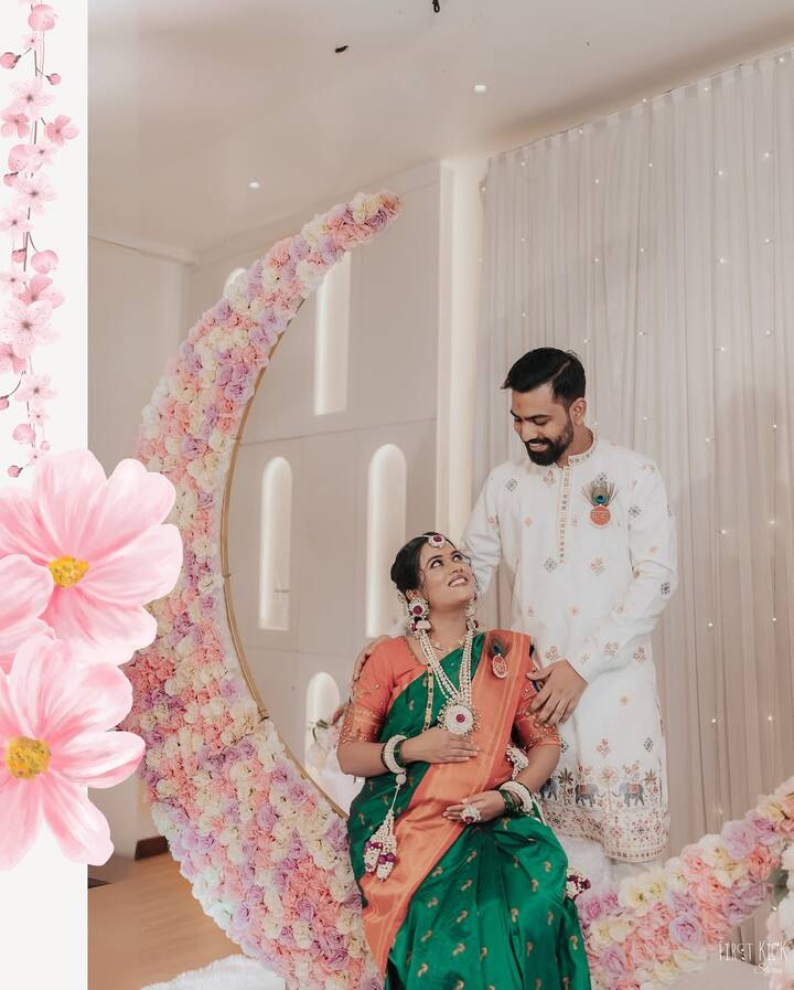 सिंगर ने आगे लिखा, ‘हम अपने जीवन के सबसे अविश्वसनीय रोमांच पर निकल पड़े हैं, और हम अपनी प्यारी सी खुशी से मिलने का बेसब्री से इंतज़ार कर रहे हैं..’