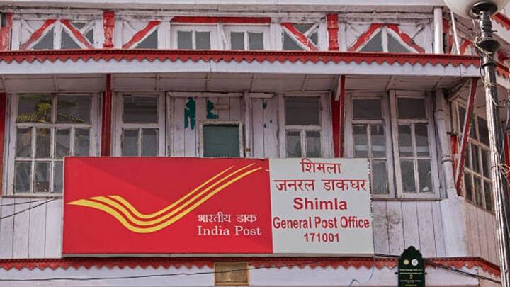 పథకంలో పెట్టుబడి ఒక నిర్దిష్ట సమయం వరకు ఉంచవచ్చు. ఆ వ్యవధి పూర్తయిన తర్వాత మీ పెట్టుబడి తిరిగి వస్తుంది. పెట్టుబడిదారుడు కోరుకుంటే.. దానిని మళ్ళీ కొత్త పథకంలో పొడిగించవచ్చు. దీని గురించి పోస్ట్ ఆఫీసుకు వెళ్లి పథకం గురించి మరింత సమాచారం తీసుకోవచ్చు.