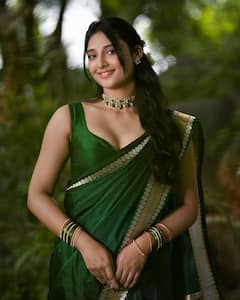 Ritika Nayak Saree Photos: చీరలో అదరగొట్టిన రితిక... వంద కోట్ల 'మిరాయ్'లో హీరోయిన్ ఈ అమ్మాయే