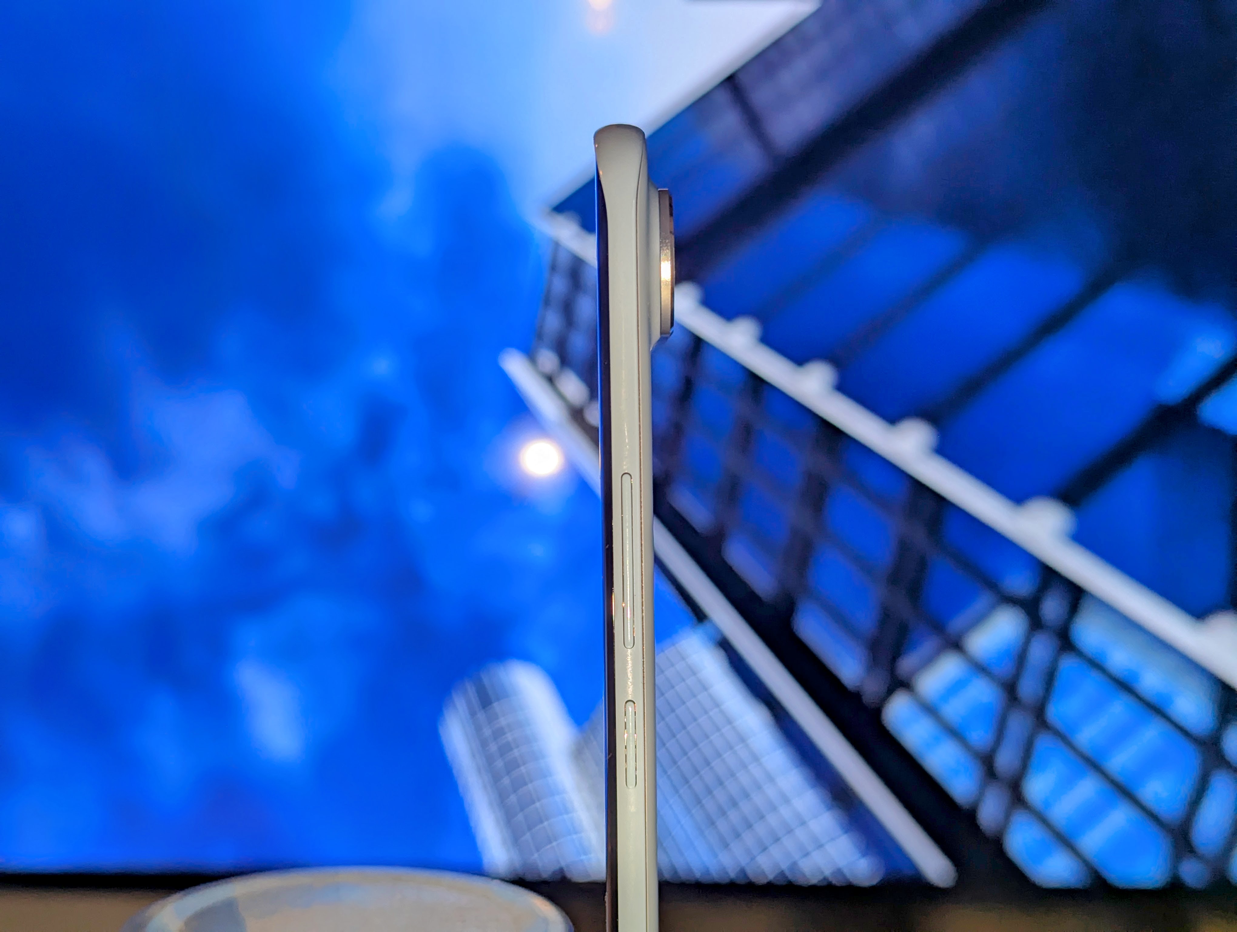 Gadgets Review | Tecno Pova Slim: iPhone Air For The Masses? Not Really, But Still Fun