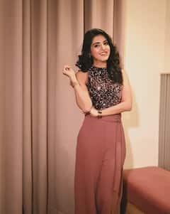 शाहिद कपूर की साली 'छोटी रियल लाइफ में हैं बेहद ग्लैमरस, अमृता प्रकाश की तस्वीरों पर हार बैठेंगे दिल