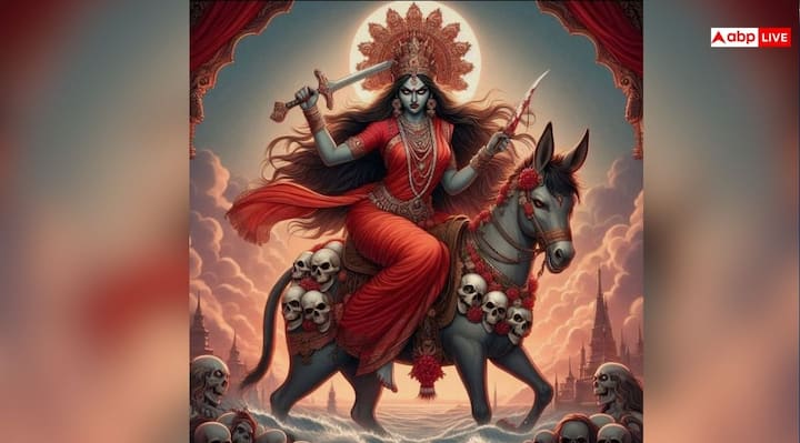 शारदीय नवरात्रि के नौ दिनों में सातवें दिन मां दुर्गा की सातवीं शक्ति कालरात्रि की पूजा होती है. आज सोमवार 29 सितंबर 2025 को कालरात्रि की पूजा का दिन रहेगा. मां कालरात्रि अंधकारमय स्थितियों का विनाश करने वाली और काल से रक्षा करने वाली शक्ति है.
