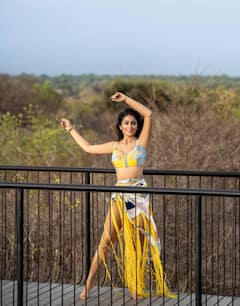 श्रेया सरन की 10 तस्वीरें: 43 की उम्र में भी कहर ढहाती हैं ‘दृश्यम’ की ये हसीना, हुस्न देख खो बैठेंगे होश