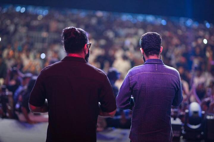 'కాంతార చాప్టర్ 1' తెలుగు ప్రీ రిలీజ్ ఈవెంట్ ఫోటోలు (Image Courtesy: mythrireleases / Instagram)