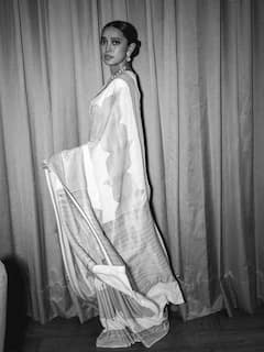 Sayani Gupta Serves Regal Elegance In Ivory & Gold Saree, Check Out Pics