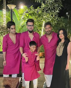 काजोल की ननद की 10 तस्वीरें, खूबसूरती में एक्ट्रेस से कम नहीं नीलम देवगन