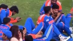 Ind vs Pak: அவரு பாகிஸ்தான் அமைச்சர் டா..  இருக்கட்டும்... Phone-ஐ வைத்து சம்பவம் செய்த இந்திய வீரர்கள்