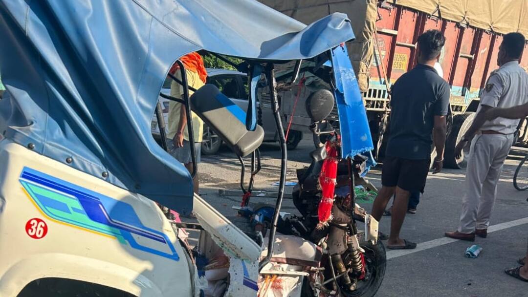 Bihar Road Accident: रोहतास में ऑटो-ट्रक की टक्कर, तीन की मौत, एक गंभीर रूप से घायल Road accident three killed one seriously injured in auto truck collision in Rohtas Bihar Road Accident: रोहतास में ऑटो-ट्रक की टक्कर, तीन की मौत, एक गंभीर रूप से घायल