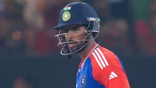 IND vs PAK Final: मैदान पर जमकर दहाड़े तिलक वर्मा, लेकिन पाकिस्तानियों से नहीं मिलाया हाथ; फाइनल में भी 'नो हैंडशेक'
