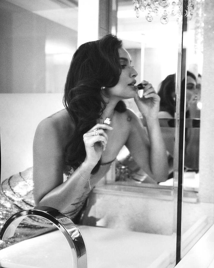 Her hair, styled in soft waves and left open, framed her face beautifully, adding to the overall romantic yet modern vibe of the outfit. (All Image: Triptii Dimri/Instagram.)