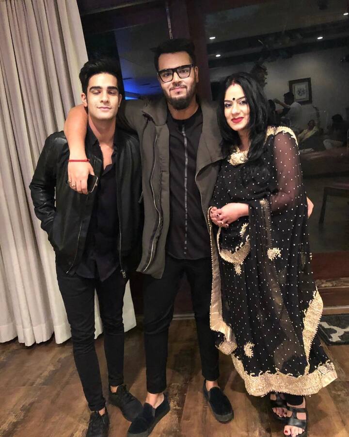 Neelam has two sons- Danish Devgan and Aman Devgan. Danish is a film producer and director.
