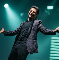 बादशाह और नेहा कक्कड़ से भी ज्यादा अमीर है ये सिंगर, दो-दो बंगले और लग्जरी गाड़ियां, जानें नेटवर्थ