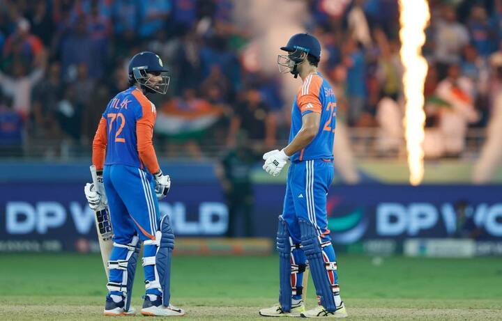 एशिया कप फाइनल में बेहतर प्रदर्शन करने के लिए शिवम दुबे को 'गेम चेंजर ऑफ द मैच' चुना गया. शिवम ने 22 गेंदों में 33 रनों की एक अहम पारी खेली और टीम इंडिया को जीत के करीब पहुंचाया.